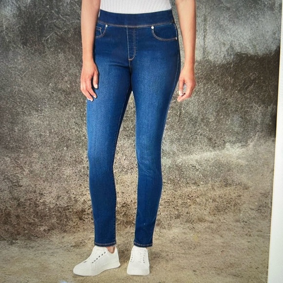 Gloria Vanderbilt jeans - Picture 4 of 7